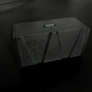 BLACK SPEAKER WITH AUDIO JACK